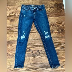 711 Levi jeans